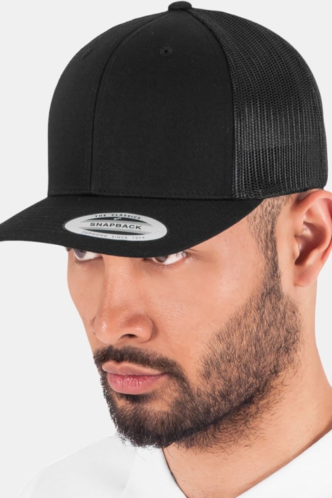 Flexfit Retro Trucker Caps Black