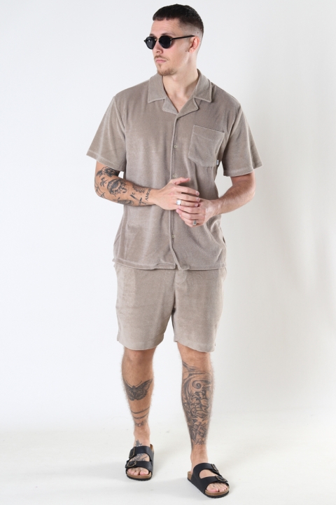 Woodbird Bommy Terry Shorts Ecru