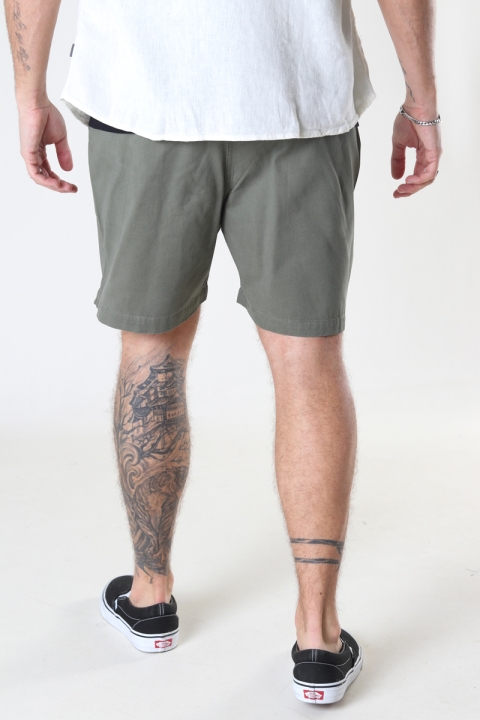 Woodbird Bommy Hoxen Shorts Green