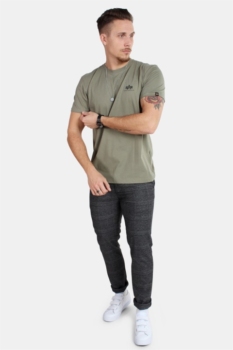 Alpha Industries Basic T-skjorte Small Logo Olive