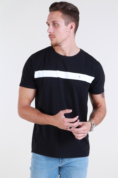 Clean Cut Axel Logo T-skjorte S/S Black