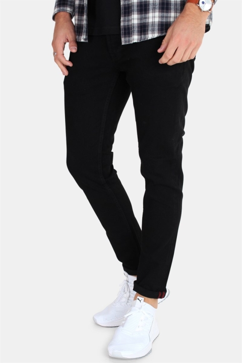 Solid Slim-Joy Black 118 Str