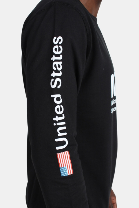 Mister Tee Nasa US Crewneck Genser Black