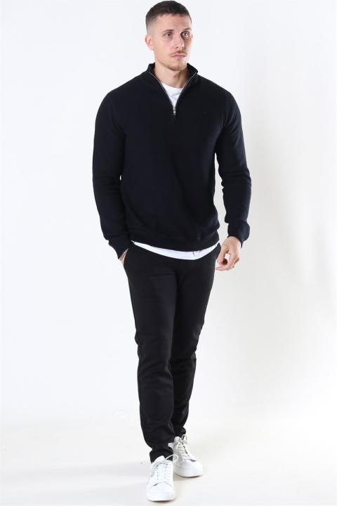 Clean Cut Copenhagen Lauritz Recycled half zip knit Black