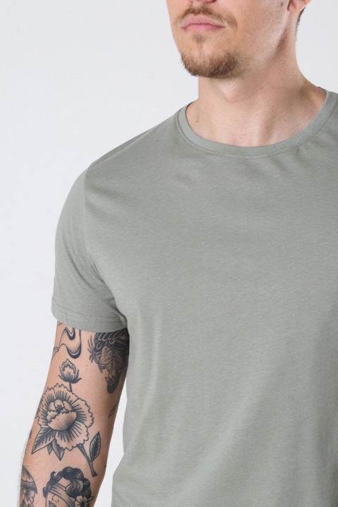 Solid Rock Basic Tee Vetiver